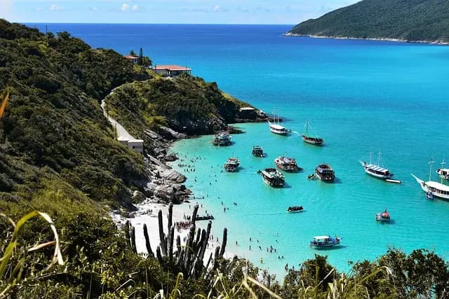 Les meilleures destinations pour plonger et faire du jet ski